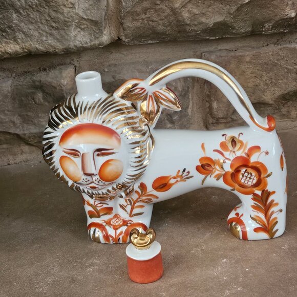 Lomonosov Porcelain Whisky/Vodka Decanter Red Lion - Picture 3 of 12